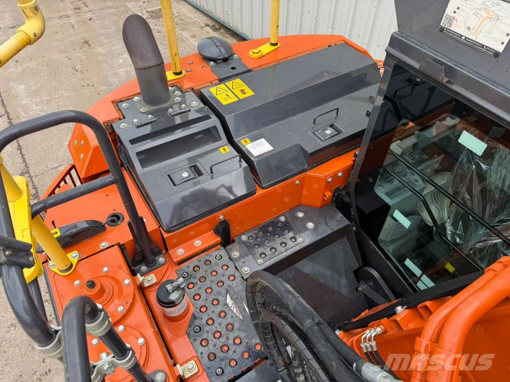 Hitachi ZX135USBL-7 Bageri gusjeničari