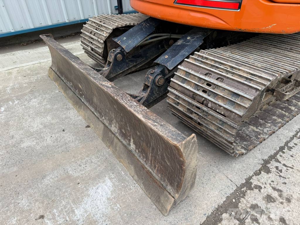 Hitachi ZX135USBL-7 Bageri gusjeničari