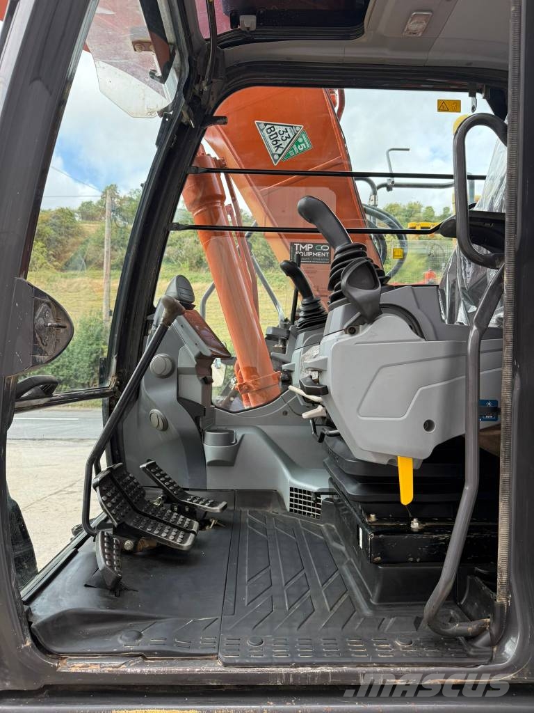 Hitachi ZX135USBL-7 Bageri gusjeničari