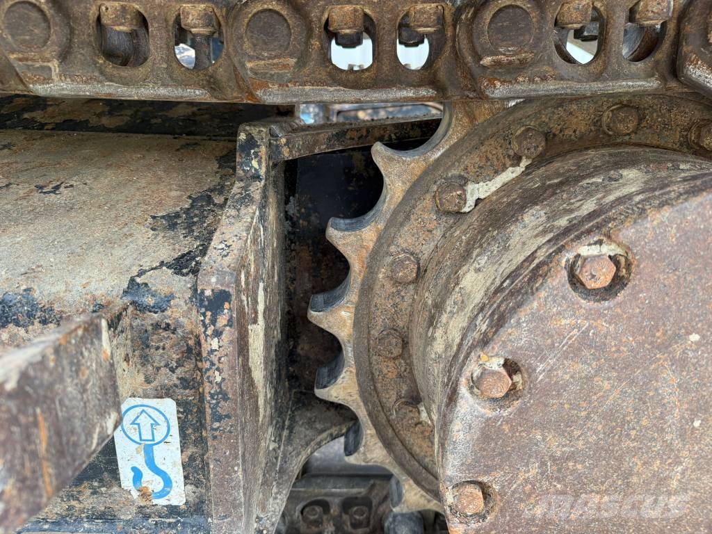Hitachi ZX135USBL-7 Bageri gusjeničari