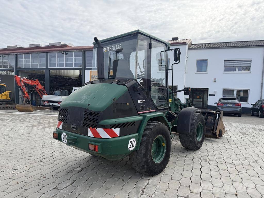 CAT 906 Radlader