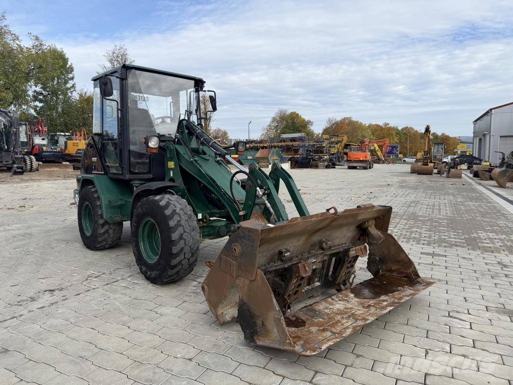 CAT 906 Radlader
