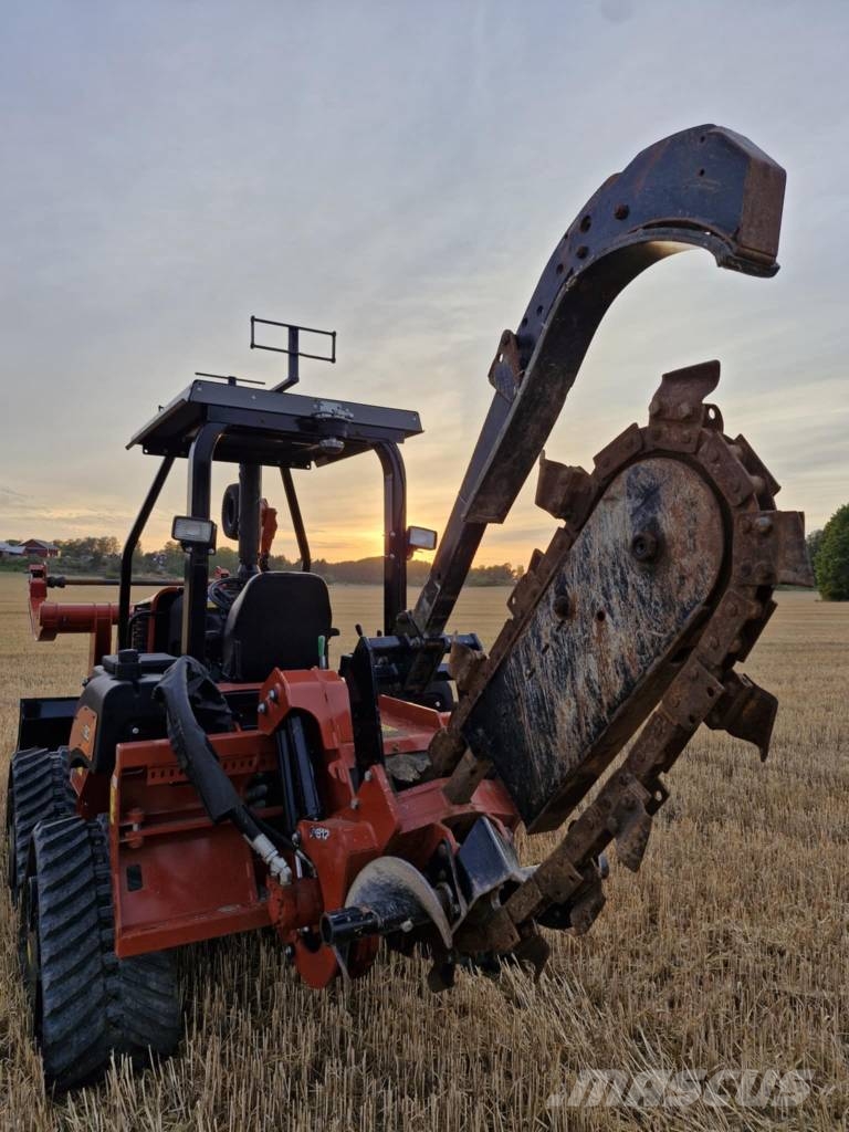 Ditch Witch RT 80 Scavafossi