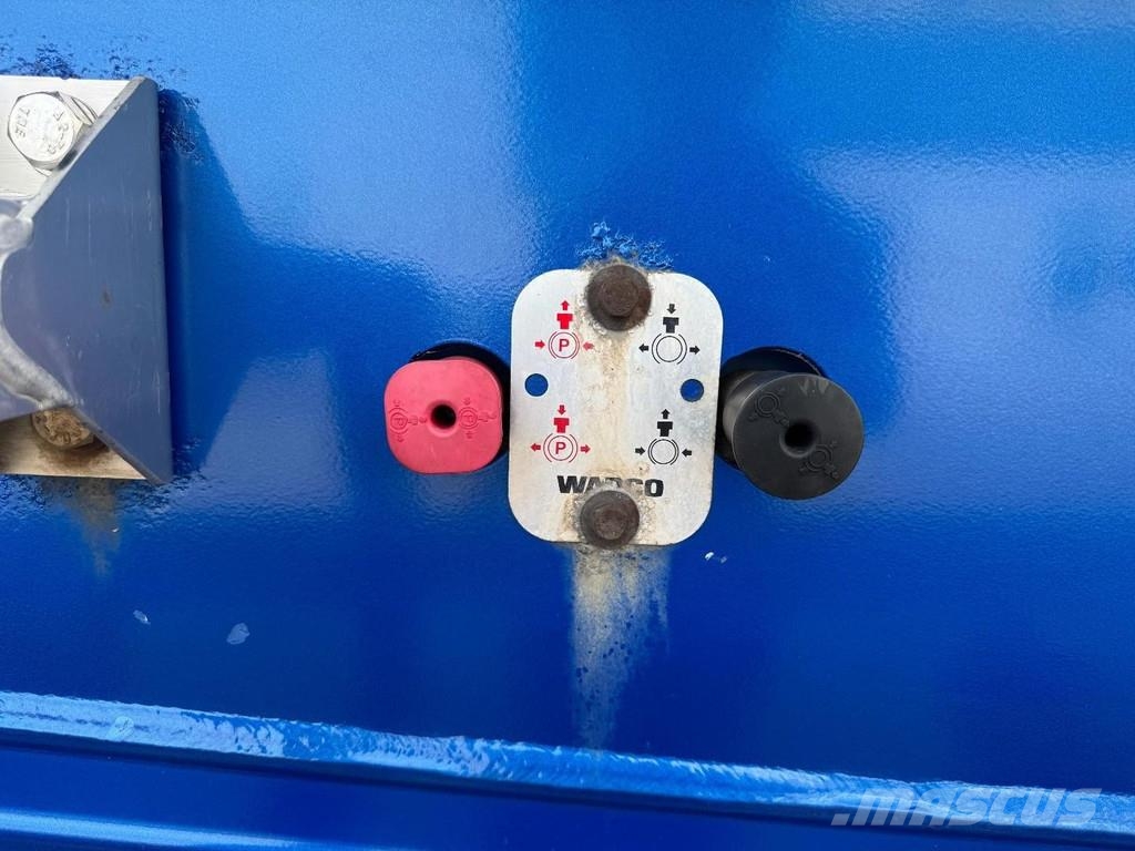 LAG O-3-40 02 3 AXLE - 61.000 LITER TANK - KIPPER Autocisternas