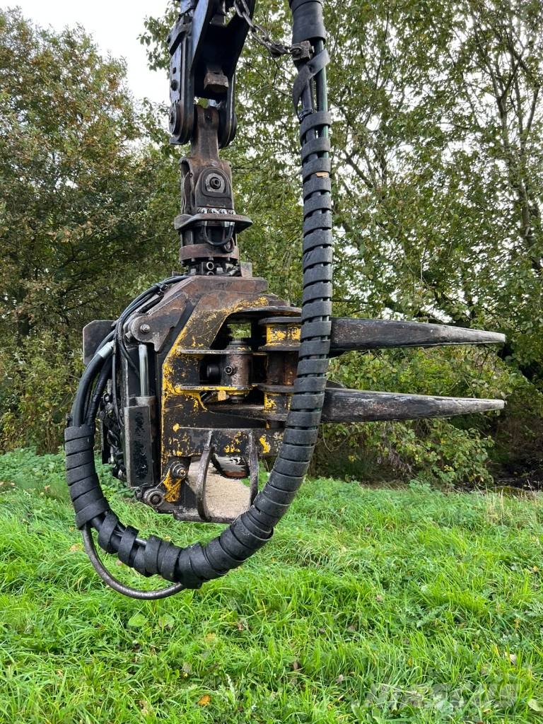 Ponsse Buffalo Dual w. fellingsaw Transportadoras