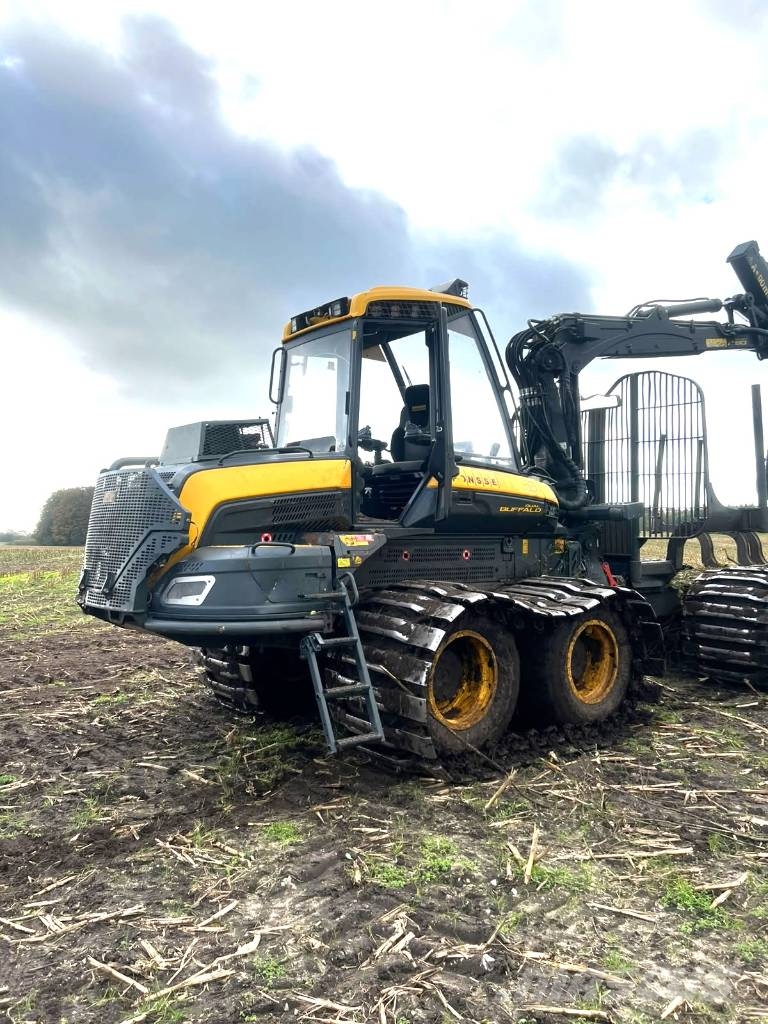 Ponsse Buffalo Dual w. fellingsaw Transportadoras