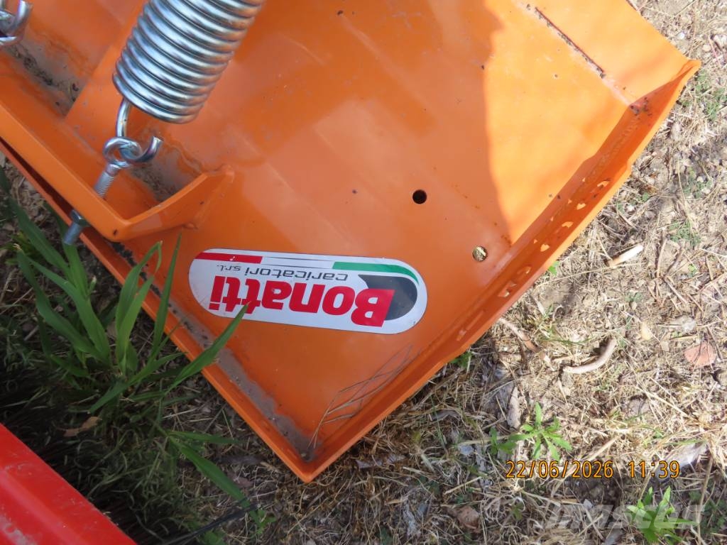 Antonio Carraro TTR 4400 HST II traktor + tartozékok Трактори