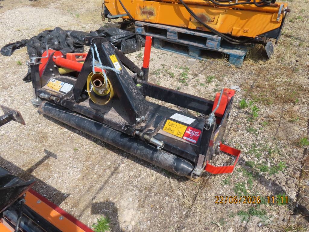Antonio Carraro TTR 4400 HST II traktor + tartozékok Трактори