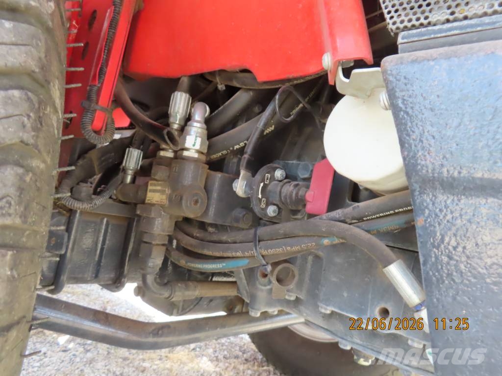 Antonio Carraro TTR 4400 HST II traktor + tartozékok Трактори
