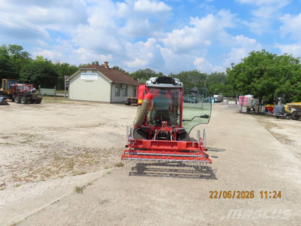 Antonio Carraro TTR 4400 HST II traktor + tartozékok Трактори