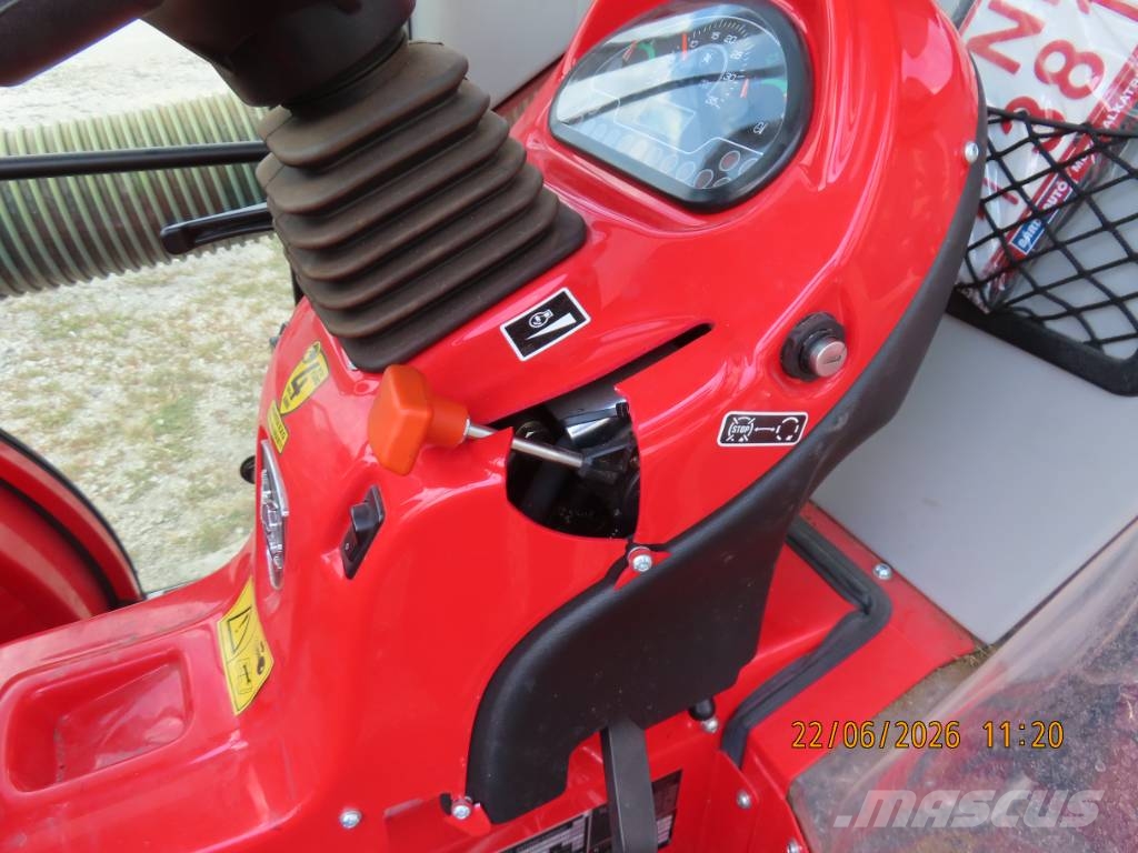 Antonio Carraro TTR 4400 HST II traktor + tartozékok Трактори