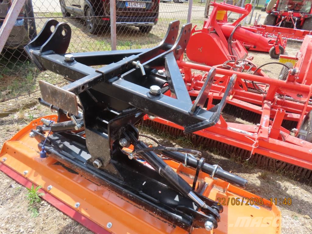 Antonio Carraro TTR 4400 HST II traktor + tartozékok Трактори