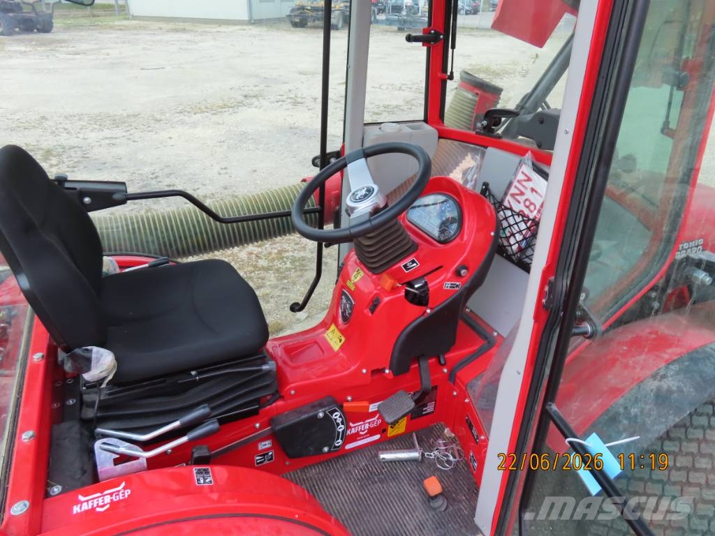 Antonio Carraro TTR 4400 HST II traktor + tartozékok Трактори