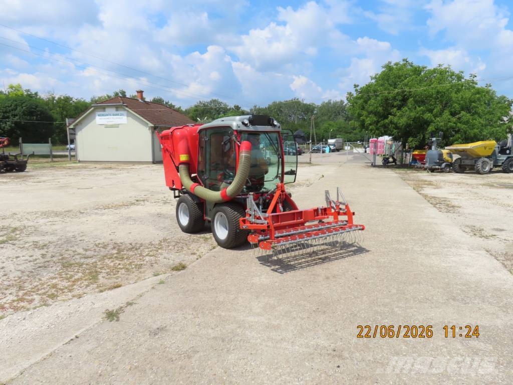 Antonio Carraro TTR 4400 HST II traktor + tartozékok Трактори