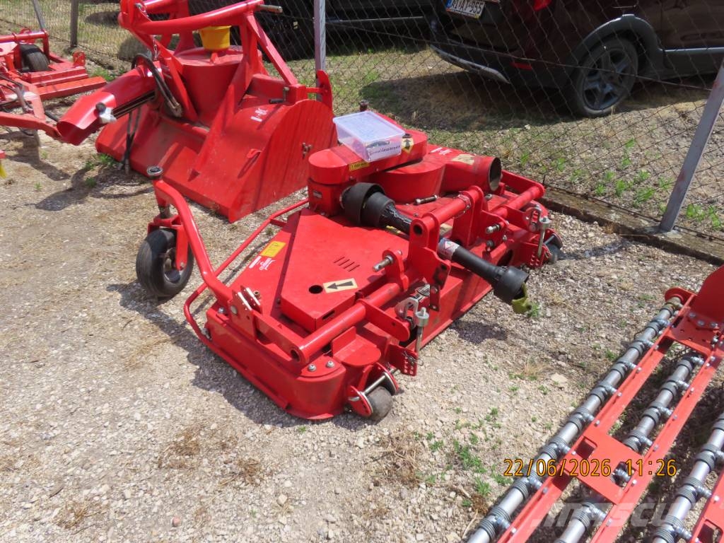 Antonio Carraro TTR 4400 HST II traktor + tartozékok Трактори