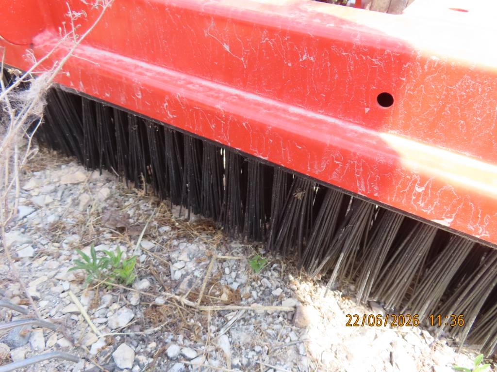 Antonio Carraro TTR 4400 HST II traktor + tartozékok Трактори