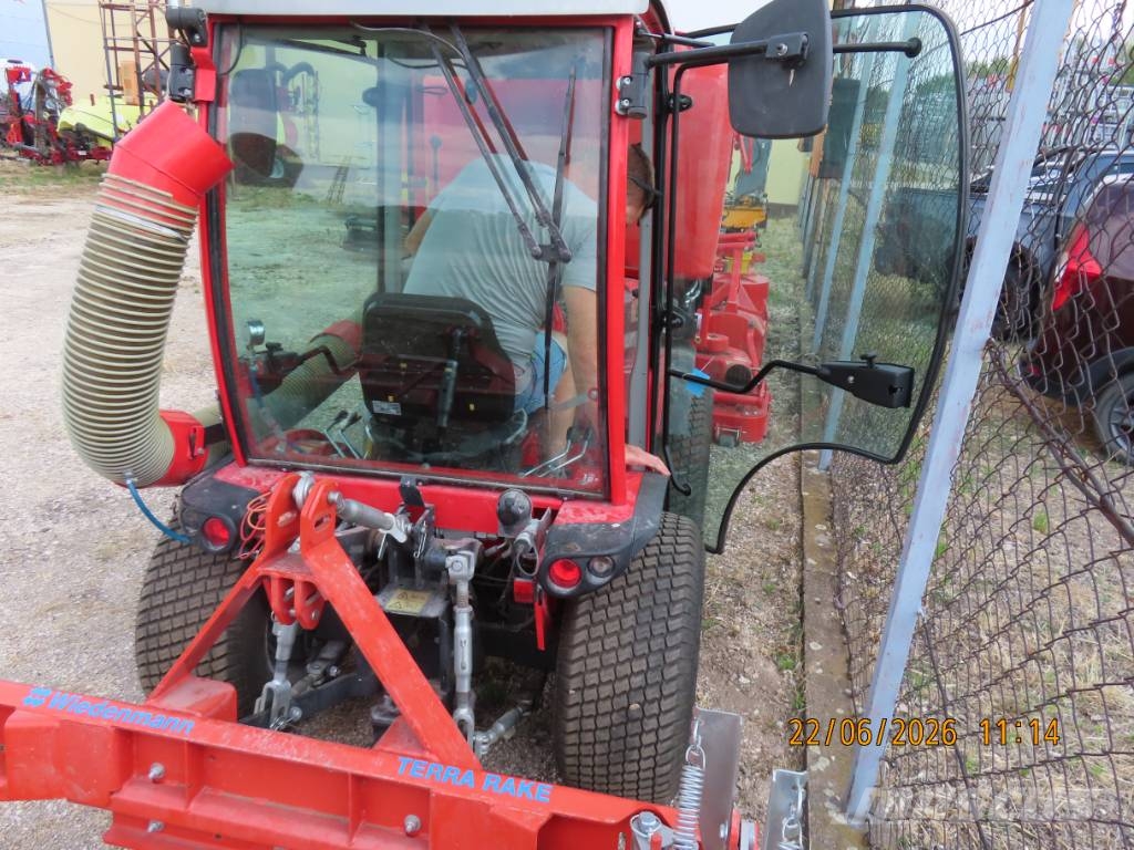 Antonio Carraro TTR 4400 HST II traktor + tartozékok Трактори