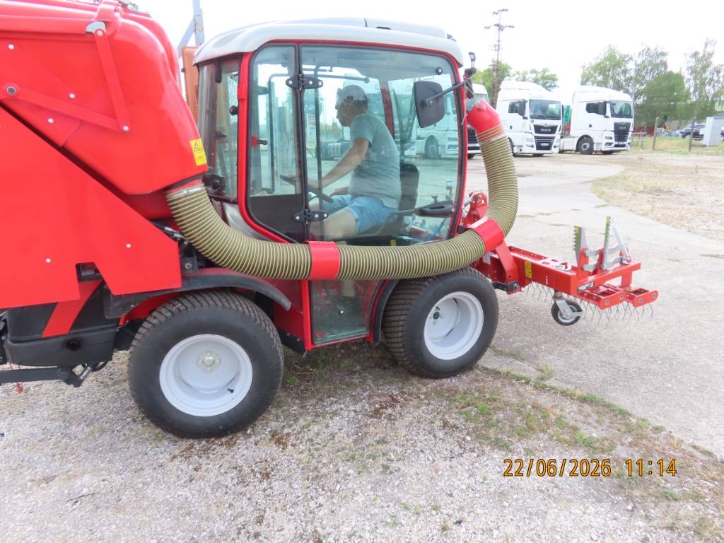 Antonio Carraro TTR 4400 HST II traktor + tartozékok Трактори