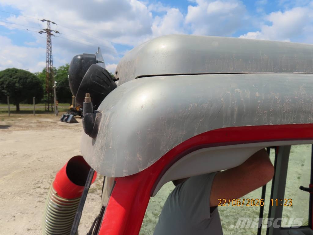 Antonio Carraro TTR 4400 HST II traktor + tartozékok Трактори