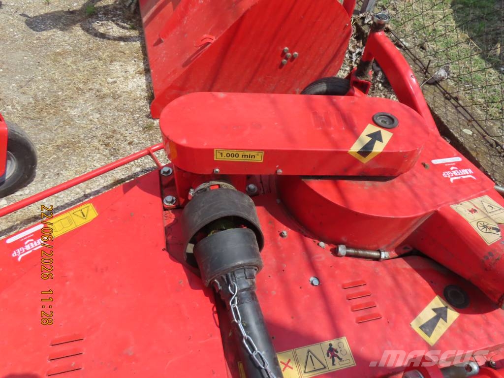 Antonio Carraro TTR 4400 HST II traktor + tartozékok Трактори