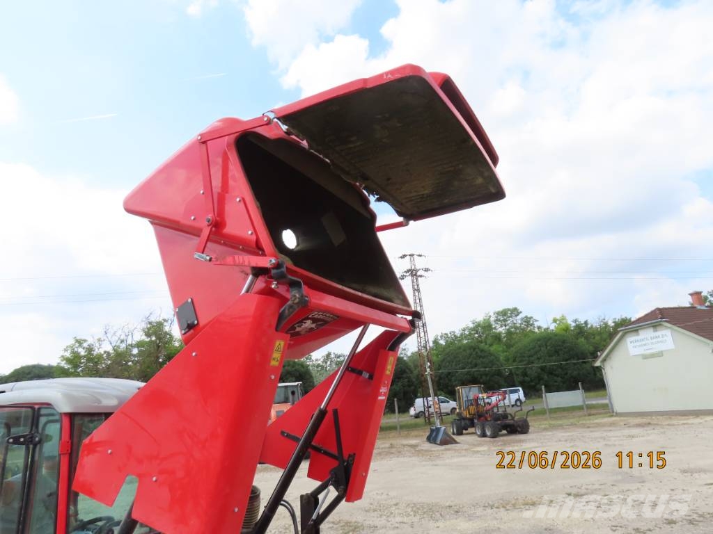 Antonio Carraro TTR 4400 HST II traktor + tartozékok Трактори