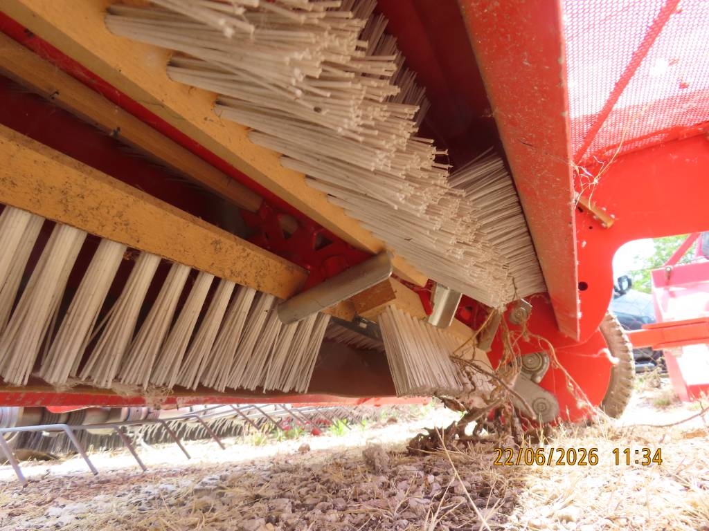 Antonio Carraro TTR 4400 HST II traktor + tartozékok Трактори