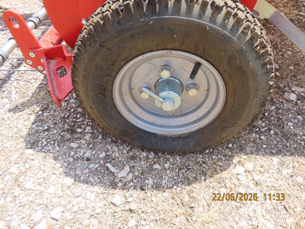 Antonio Carraro TTR 4400 HST II traktor + tartozékok Трактори
