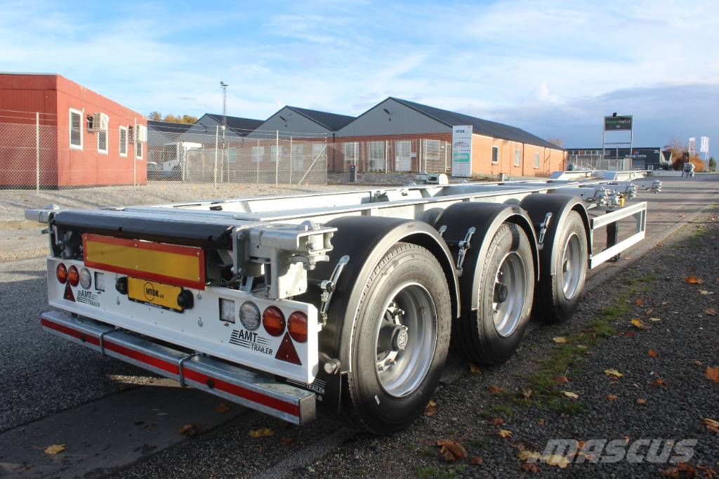 AMT CO310 3 akslet container chassis med udskud i bag Containeranhänger