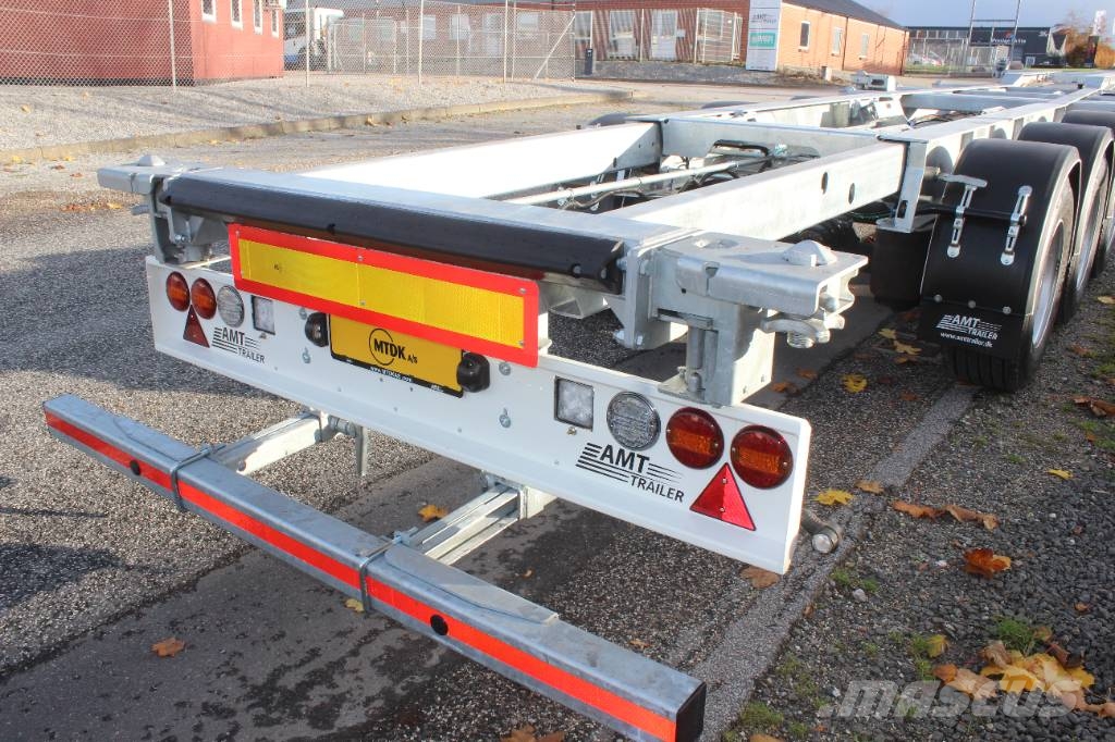 AMT CO310 3 akslet container chassis med udskud i bag Containeranhänger