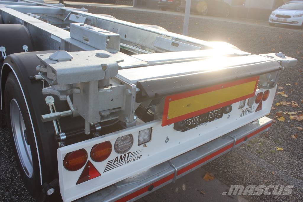 AMT CO310 3 akslet container chassis med udskud i bag Containeranhänger