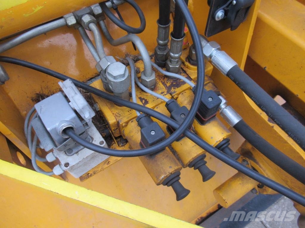 STH HK 1800 Maai / Veeg / Zuigmachine Оборудование для удаления мусора