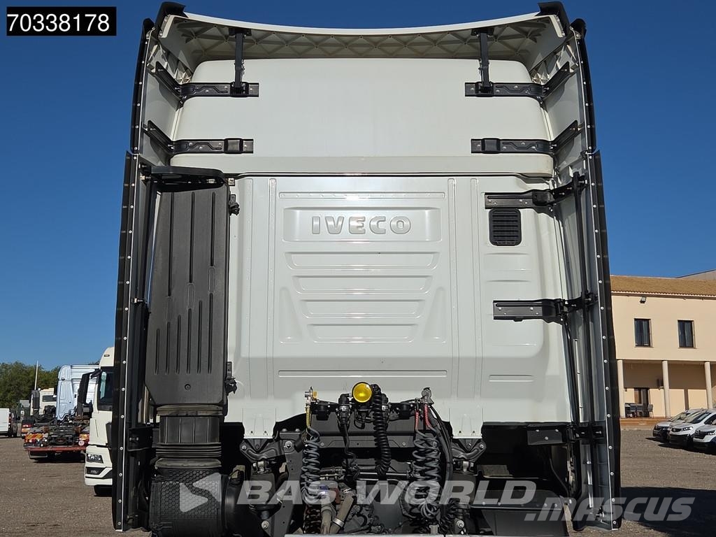 Iveco S-Way 490 4X2 Retarder 2x Tanks Standklima Navi AC Trekkvogner