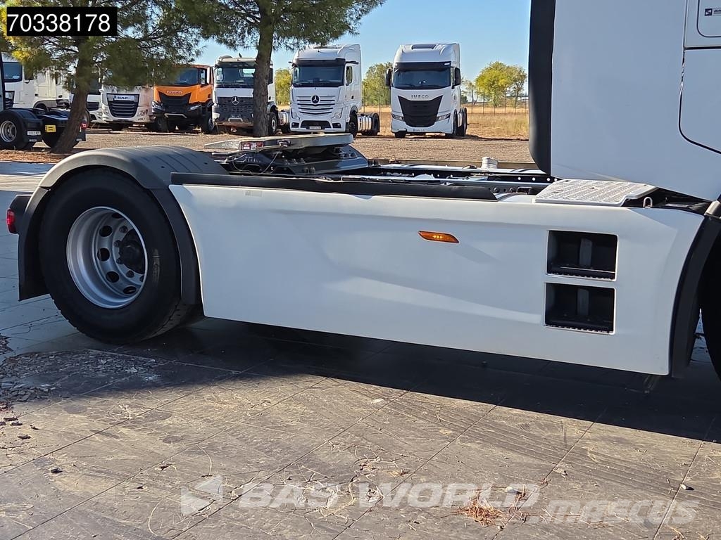 Iveco S-Way 490 4X2 Retarder 2x Tanks Standklima Navi AC Cabezas tractoras