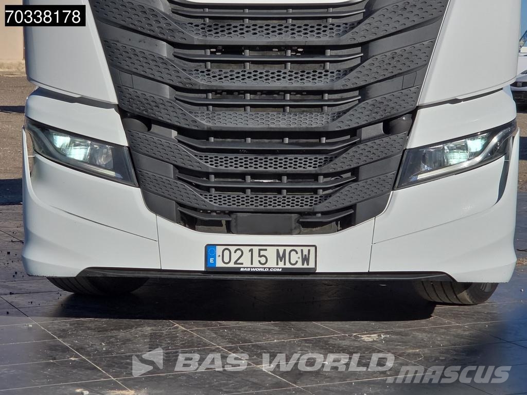 Iveco S-Way 490 4X2 Retarder 2x Tanks Standklima Navi AC Cabezas tractoras