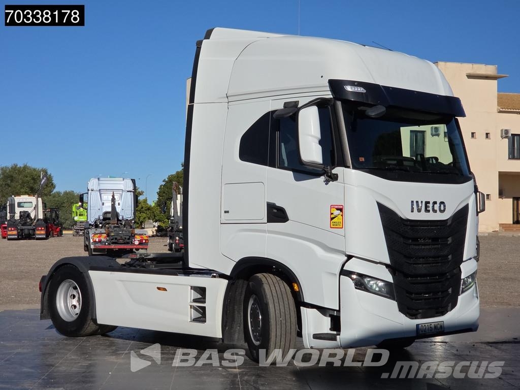 Iveco S-Way 490 4X2 Retarder 2x Tanks Standklima Navi AC Cabezas tractoras