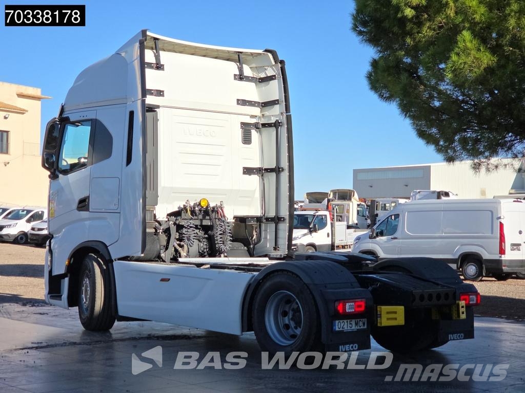 Iveco S-Way 490 4X2 Retarder 2x Tanks Standklima Navi AC Cabezas tractoras