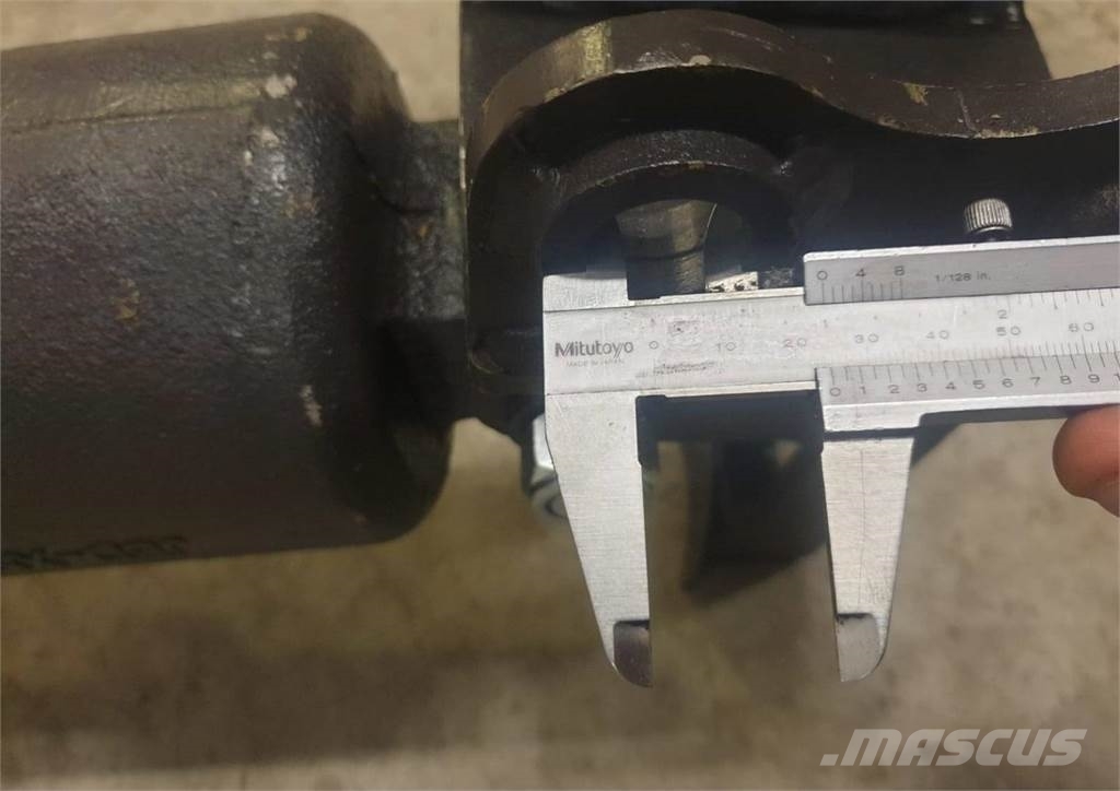 Hydraulinen maapora, koneet 900-1500 kg Ďalšie komponenty