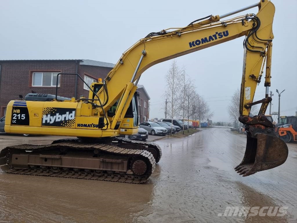 Komatsu HB 215 Hybrid حفارات زحافة