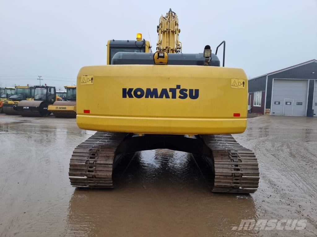 Komatsu HB 215 Hybrid حفارات زحافة