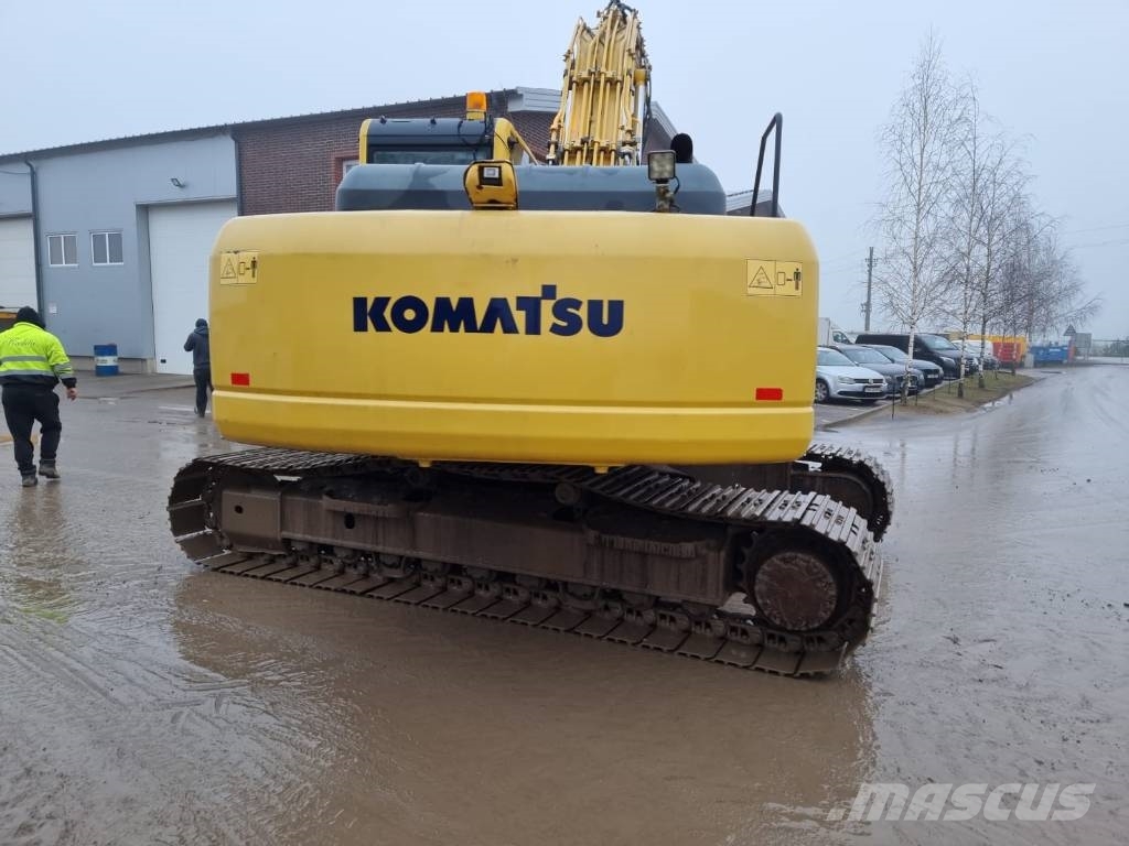 Komatsu HB 215 Hybrid حفارات زحافة