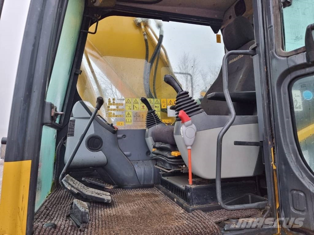 Komatsu HB 215 Hybrid حفارات زحافة