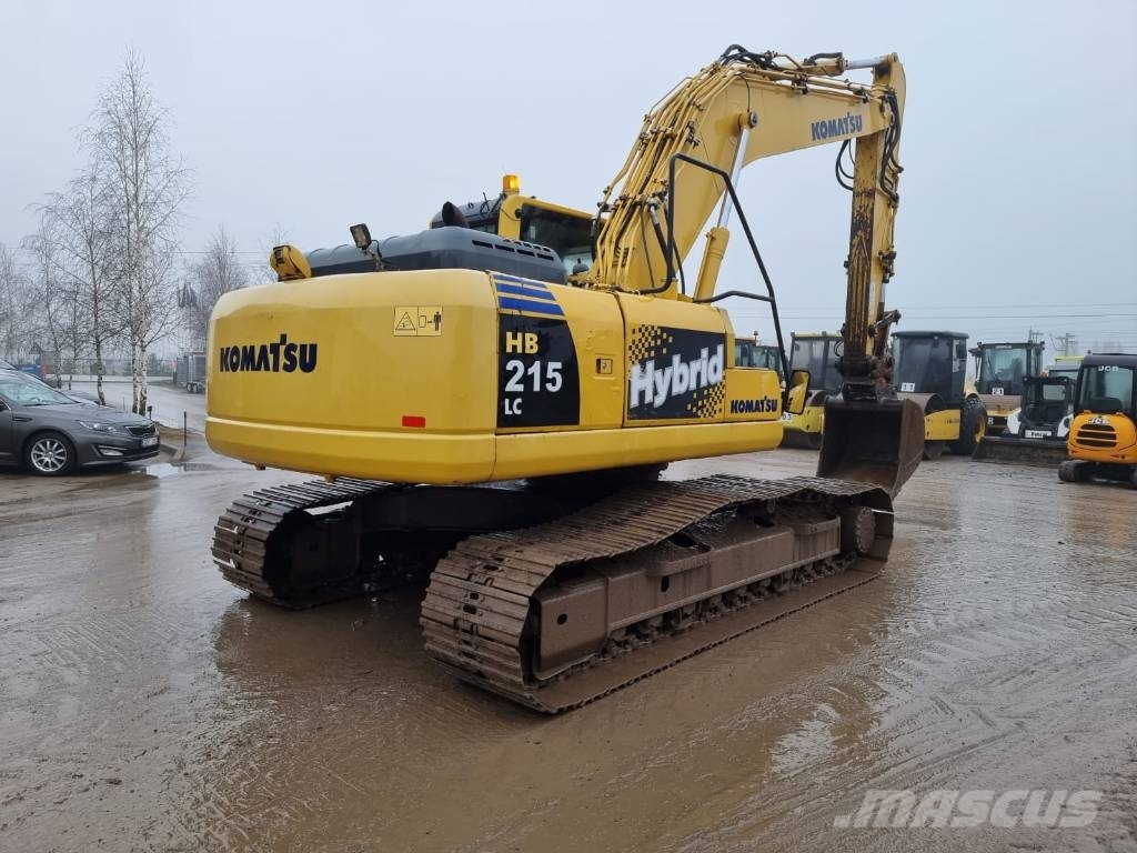 Komatsu HB 215 Hybrid حفارات زحافة