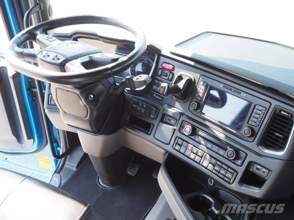 Scania R500 6x2/4 + Recker SA-DLS Camiones plataforma