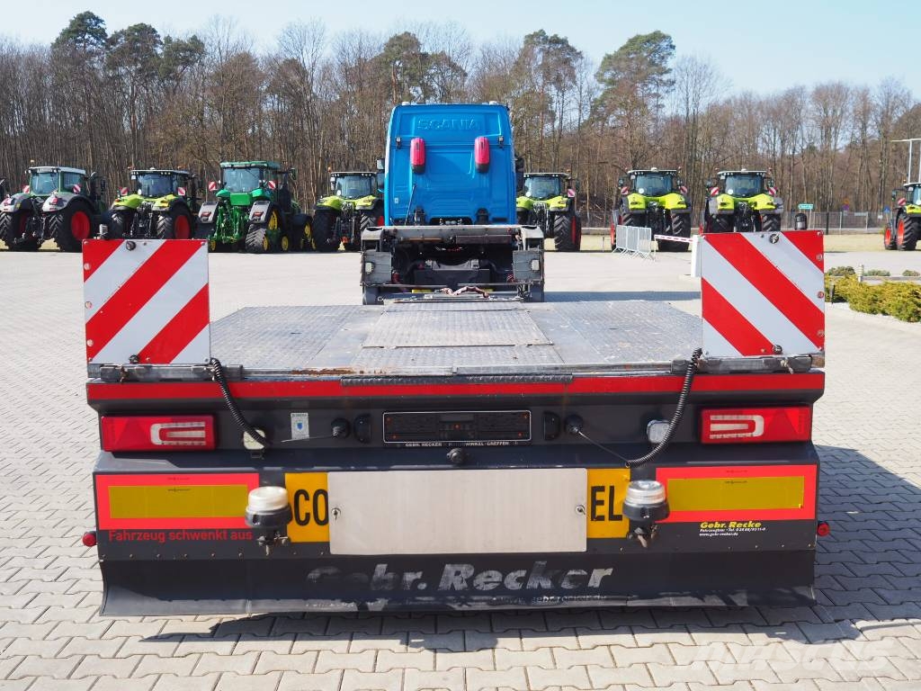 Scania R500 6x2/4 + Recker SA-DLS Camiones plataforma