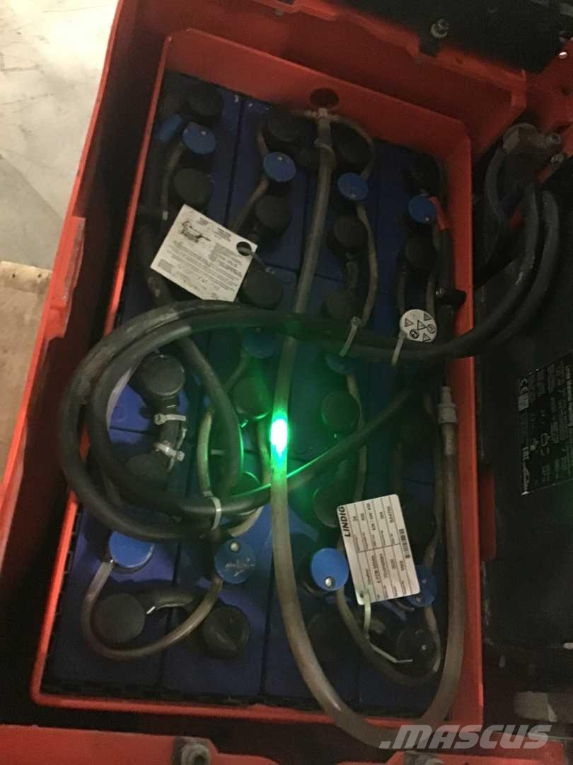Linde T20AP Lavansiirtotrukit ajotasolla