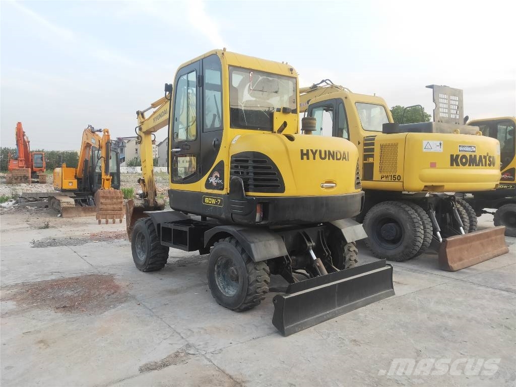 Hyundai R60W-7 Excavadoras de ruedas