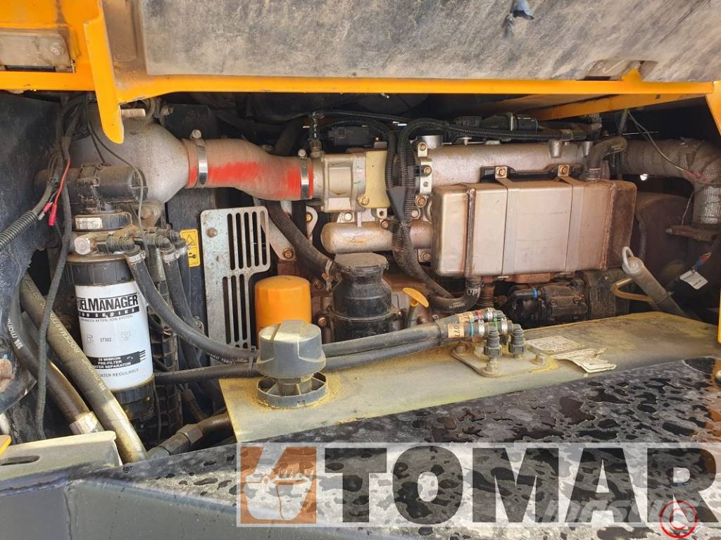JCB 6 TST عربات نقل قلابة للمواقع