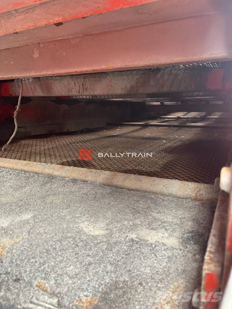 Terex Finlay 694+ Supertrak 3 Deck Screener Cernuitoare