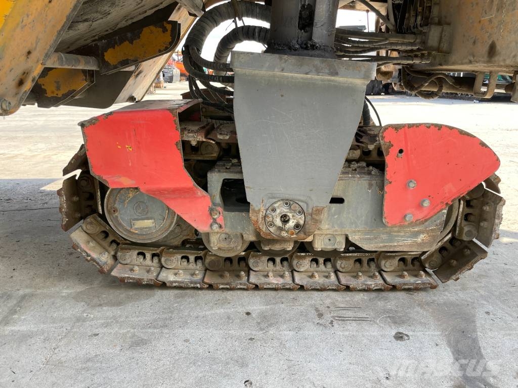 Wirtgen W 100 F Asfalta dzesēšanas iekārtas