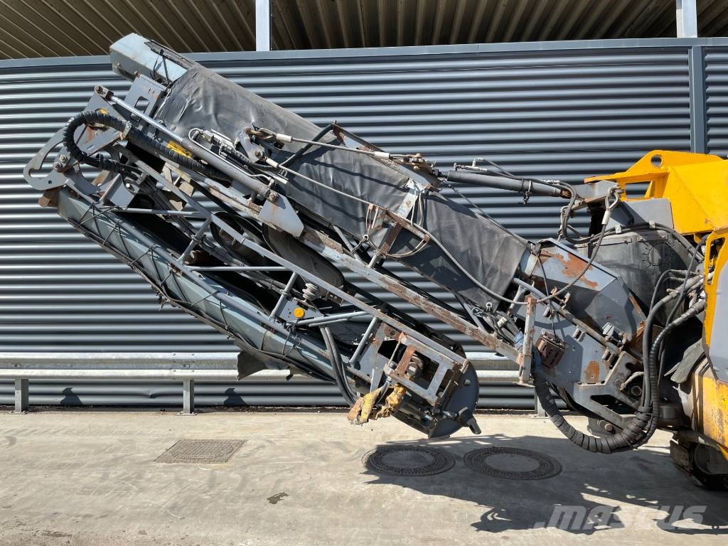 Wirtgen W 100 F Asfalta dzesēšanas iekārtas